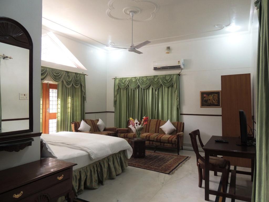 Kunjpur Guest House Prayagraj Ruang foto